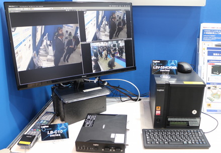 小規模監視カメラ録画システム。中心となるのはネットワークカメラと、写真右のレコーダー。管理ソフト「アロバビュー」がプリインストールされており、すぐに使用可能。