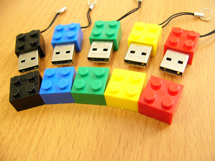 ブロック型USBメモリ