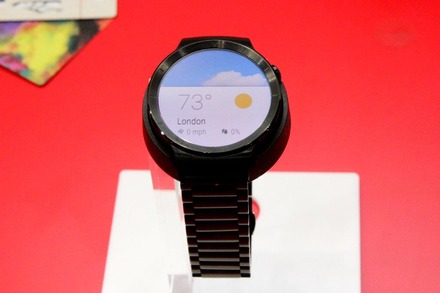 スマートウォッチ「HUAWEI Watch」を参考出展