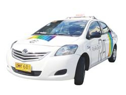 H.I.Sと提携したマニラの日系タクシー会社「リョウアキタクシー」の営業車両。2011年に営業を開始し、年間550万人を越える利用者がいるという（画像はプレスリリースより）