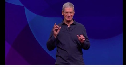 登場したAppleのティム・クックCEO（ライブ配信のキャプチャ）