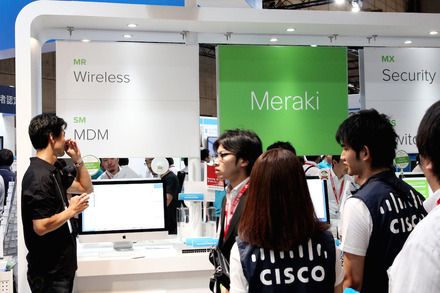 「CISCO Meraki」は展示スペースが広く、シスコのブースでも一際賑わいを見せていた