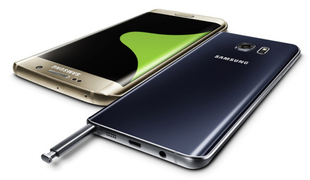 Galaxy S6 edge+（左側）とGalaxy Note5（右側）