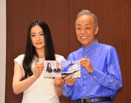 仲間由紀恵、谷村新司【写真：竹内みちまろ】