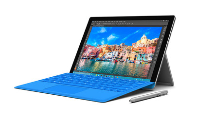 12.3型「Surface Pro 4」。最上位のi7搭載モデルの発売が延期に