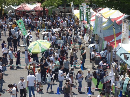 そばと日本酒の祭典に長蛇の列！大江戸和宴、明日最終日【動画あり】