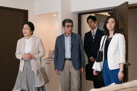 「家売るオンナ」第2話場面写真(C)NTV