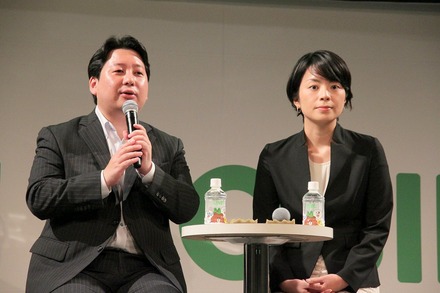 LINE 取締役 CSMOの舛田淳氏(左)、LINEモバイル 代表取締役社長の嘉戸彩乃氏(右)