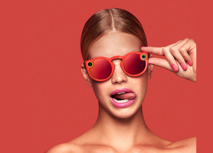 Snapchatが社名変更でSnapに！サングラス型ビデオ撮影デバイス「Spectacles」も登場