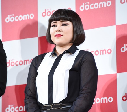 ブルゾンちえみ、新CMで綾野剛の妹役に！「贅沢な役だなと思った」