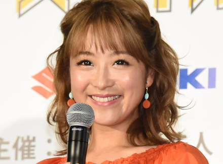 鈴木奈々【撮影:竹内みちまろ】