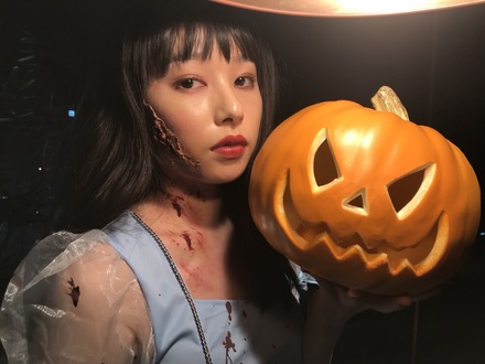 桜井日奈子、ハロウィン仮装で血まみれゾンビに！「次は血だらけのナースゾンビに」