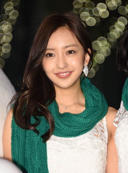 板野友美【写真:竹内みちまろ】