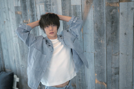 窪田正孝、大人の魅力あふれる写真集未公開カット公開!