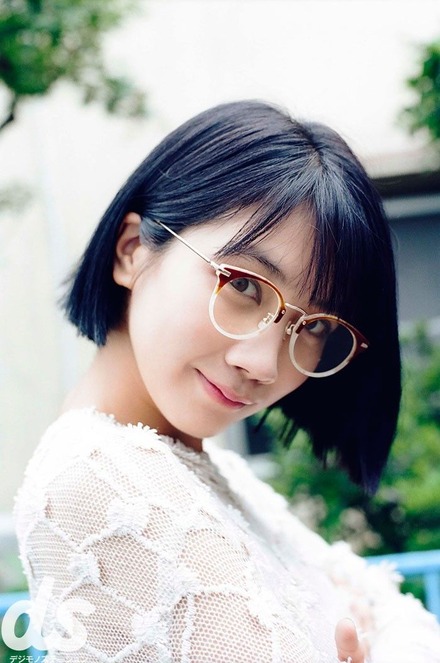 『この世界の片隅に』松本穂香がメガネグラビアに再登場!