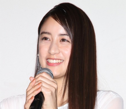 山本美月【撮影:小宮山あきの】