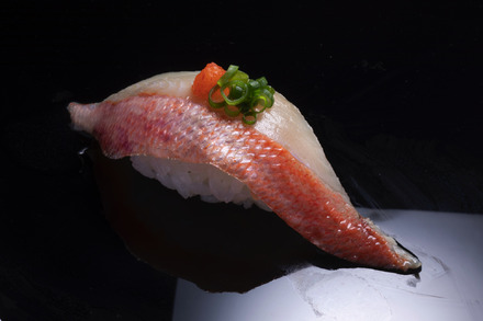 今が旬！はま寿司、「金目鯛」の握りを発売
