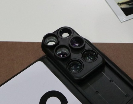CP+:6眼レンズ付きiPhoneケース