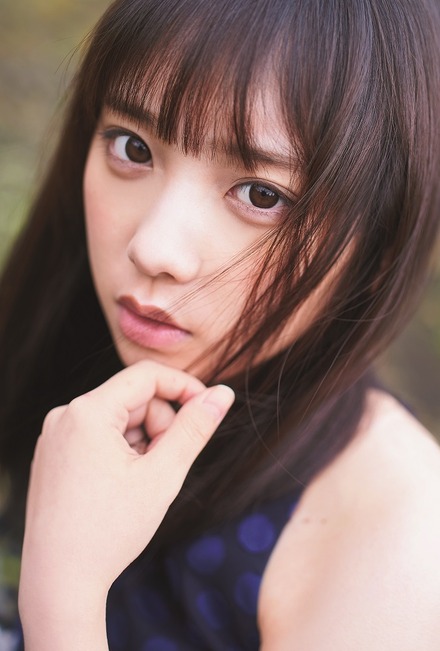 乃木坂46・与田祐希が大人の雰囲気で魅せる!『blt graph.』でグラビア披露