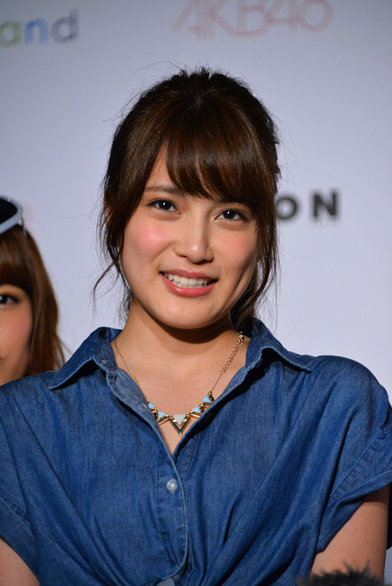 入山杏奈 <撮影 竹内みちまろ>
