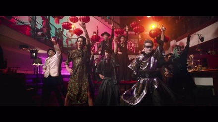 まるでミュージカル!吉本坂46、2ndシングル「今夜はええやん」MV公開