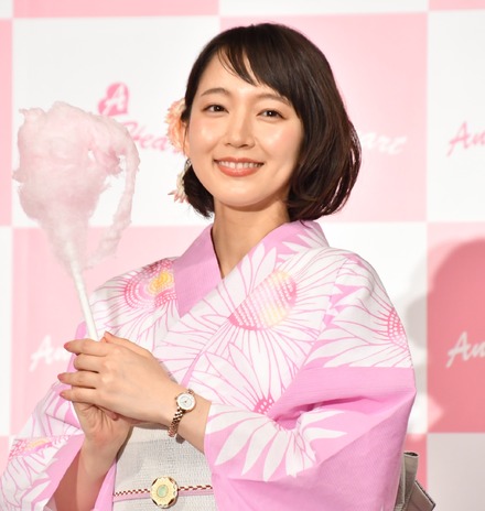 吉岡里帆【写真:竹内みちまろ】