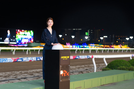 マギー、東京シティ競馬のイルミネーションショー点灯式に登場