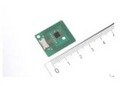 　ソニーは15日、非接触ICカード技術“FeliCa”の新しい製品群として、電子機器組み込み用無線インターフェイスモジュール“FeliCa Plug”、およびカード以外のさまざまな形状でも利用できる“FeliCa Lite”ICカードチップを発表した。