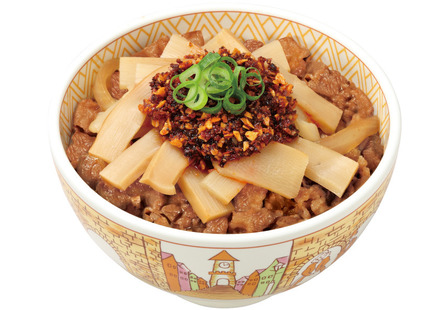 すき家、「食べラー・メンマ牛丼」をシビカラ四川風にアレンジ!