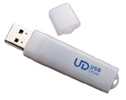 　ハギワラシスコムは27日、スティックタイプの「USBフラッシュメモリ Pureシリーズ」に、2Gバイトモデルを追加すると発表した。