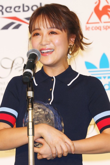 鈴木奈々【撮影:中野泰彦】