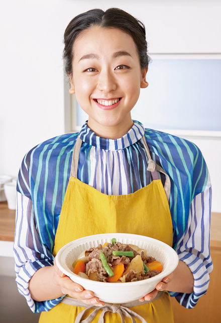 浅田真央の料理連載が『オレンジページ』でスタート!初回は肉じゃが作りに挑戦