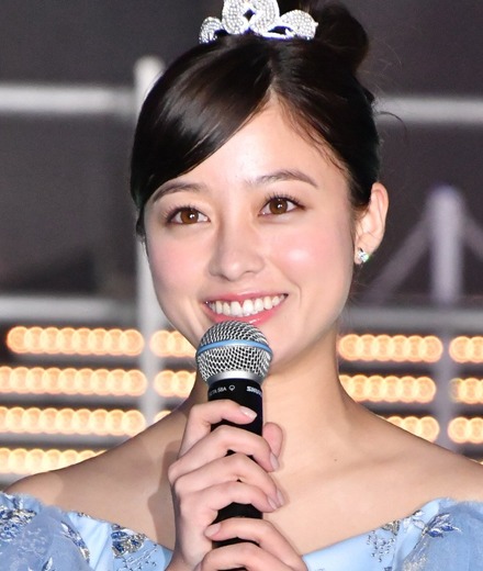 橋本環奈【写真:竹内みちまろ】