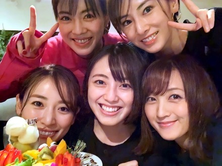 小松彩夏、北川景子、安座間美優、泉里香、沢井美優