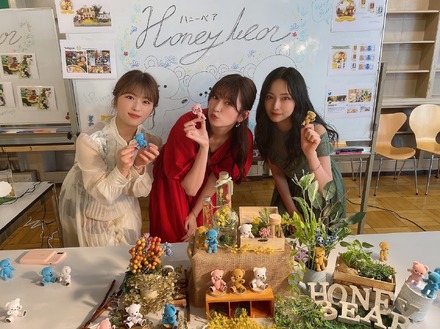 渋谷凪咲、村瀬紗英、吉田朱里(NMB48)
