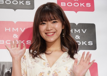 山内鈴蘭【写真:竹内みちまろ】