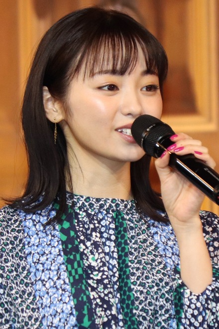 今泉佑唯 9ヵ月ぶりに近影公開 ロングからボブヘアにイメチェン Rbb Today 今泉佑唯 9ヵ月ぶりに近影公開 ロングからボブヘアにイメチェン Rbb Today