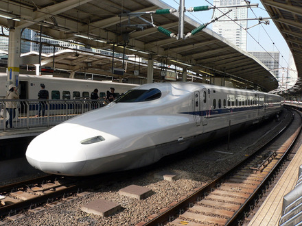 東海道新幹線でインターネットに接続するためには最新型新幹線N700系に乗車しよう