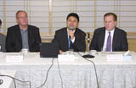 BridgePort Networks, Inc.(本社 米イリノイ州)は、日本支社としてブリッジポートネットワークス株式会社を設立した。同社は、通信事業者向けに携帯電話網とVoIPサービスをシームレスに接続するソリューションを日本国内およびアジア向けに展開する。