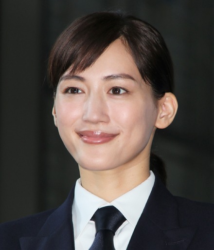 綾瀬はるか【撮影:小宮山あきの】