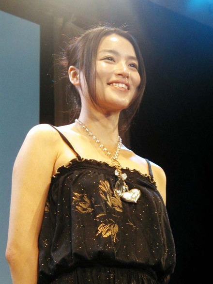 「山手線デス・ゲーム」に主演している桃生亜希子。独特の雰囲気をもつとてもきれいな女優さんだ