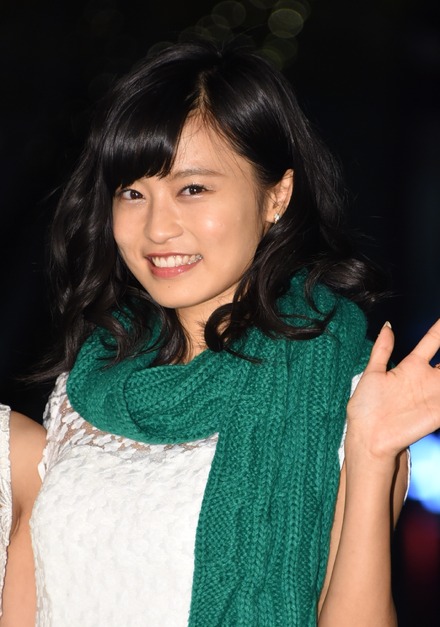 小島瑠璃子【写真:竹内みちまろ】