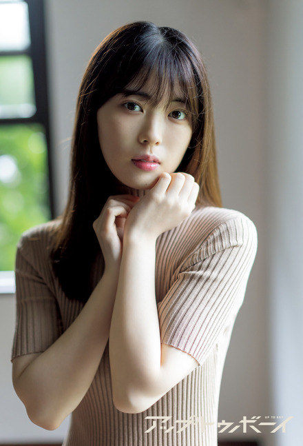 乃木坂46・岩本蓮加、ドキッとする大人びたグラビア披露 | RBB TODAY