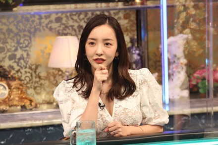 板野友美　（c）フジテレビ