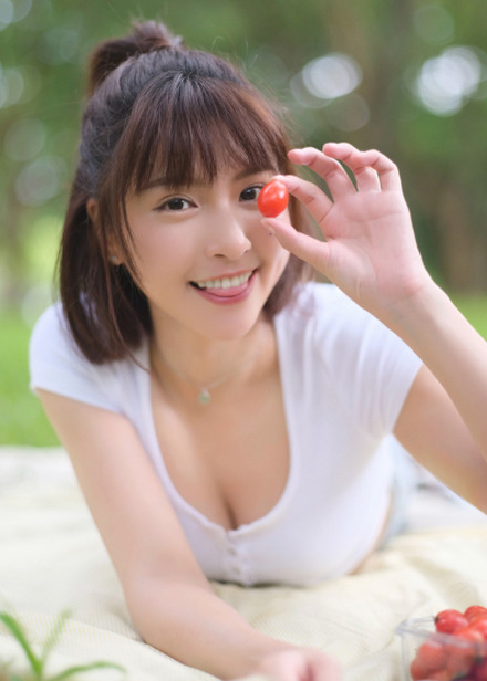台湾チアリーダー・チュンチュンの2nd写真集が電子化！秘蔵浴衣カット