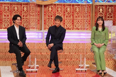 左から）北村匠海、木村拓哉、新垣結衣（c）フジテレビ