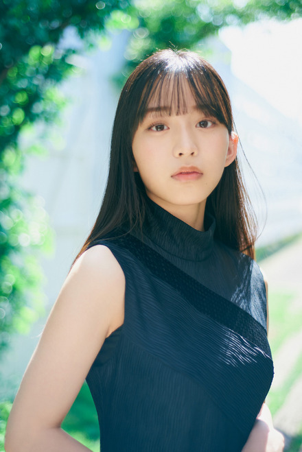 日向坂46 4期生・岸帆夏のグラビア＆インタビュー公開「環境に甘えず努力していけたら」