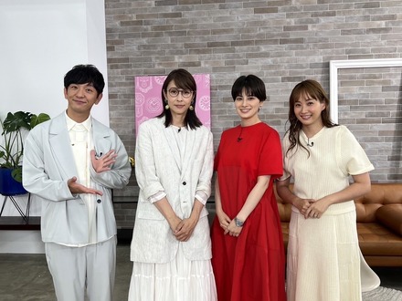 左から向井慧（パンサー）、水野美紀、ホラン千秋、藤本美貴(c)フジテレビ