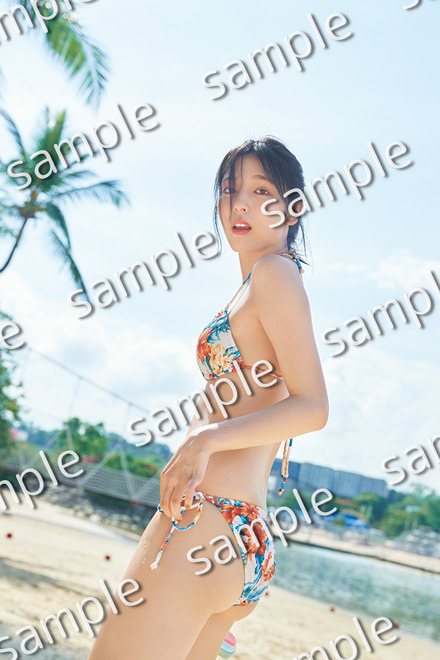 Amazon.co.jp: 乃木坂46 早川聖来 水着 写真集着用モデル : おもちゃ