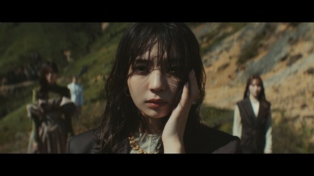 櫻坂46、7thシングル「承認欲求」カップリング曲「隙間風よ」のMV解禁